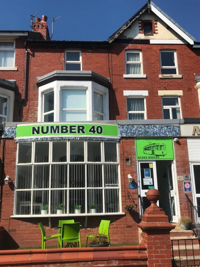 Number 40 - No Multiple Room Bookings 블랙풀 외부 사진